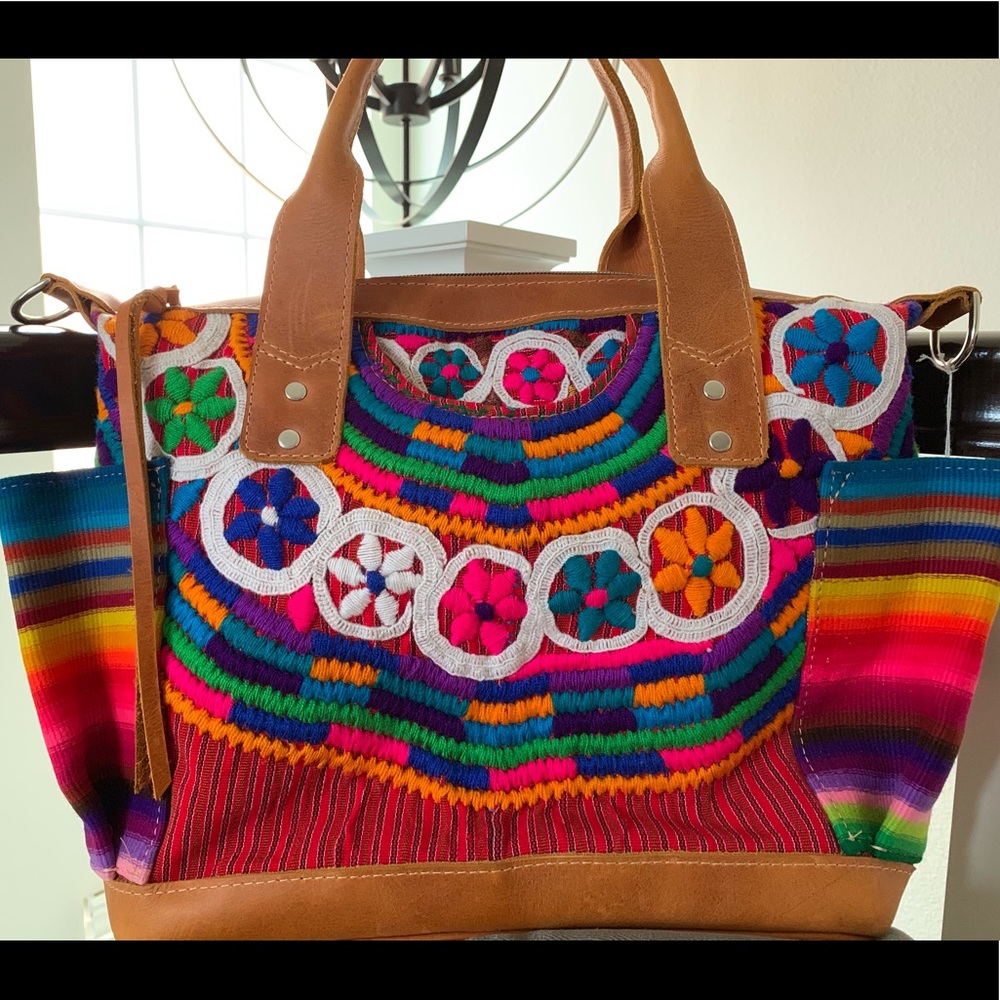 Médium sized Handbag
